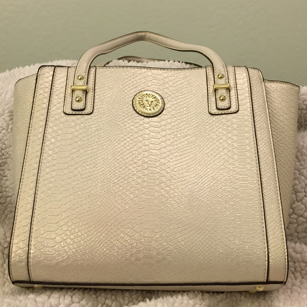 Cream shiny embossed shoulder bag